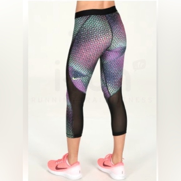 Nike Exercise leggings Size Small - Picture 2 of 7